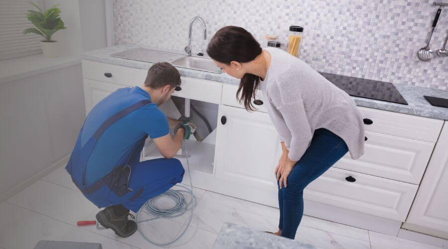 Expert burst pipe repair services in Wakeman, OH